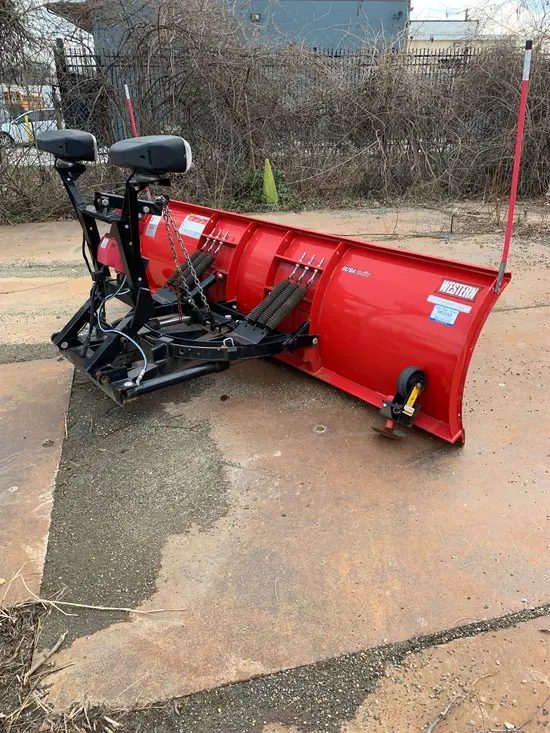 2016 Western Global 29350 Attachment