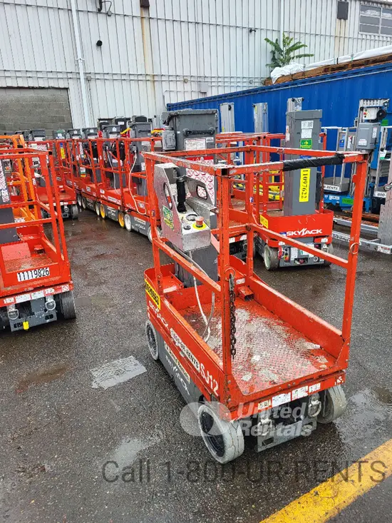 2017 Skyjack SJ12 Self-Propelled One-Person Lift