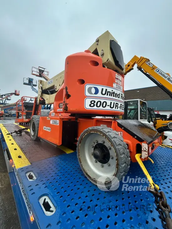2017 JLG E400AJPN Articulating Boom Lift