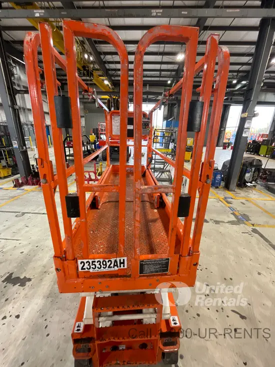 2019 Snorkel S3226E Scissor Lift