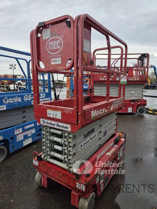 2019 MEC MICRO 19 Scissor Lift