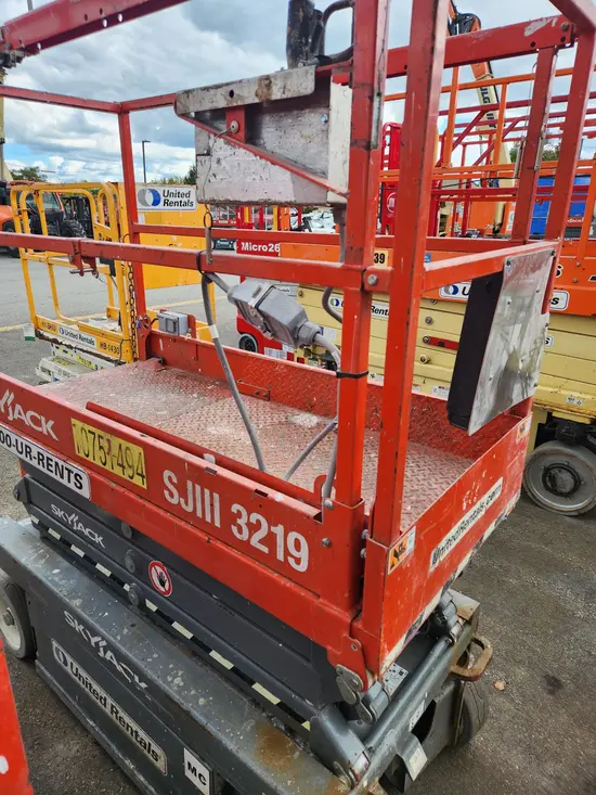 2018 Skyjack SJIII3219 Scissor Lift
