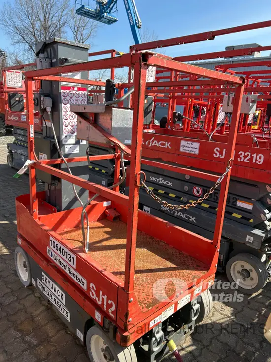 2017 Skyjack SJ12 Self-Propelled One-Person Lift