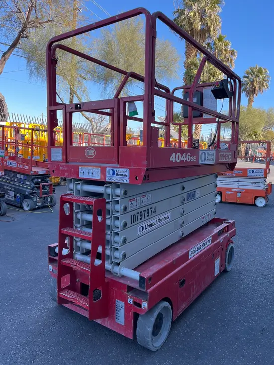 2018 MEC 4046SE Scissor Lift