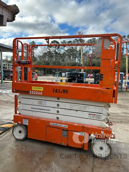 2020 Snorkel S3226E Scissor Lift