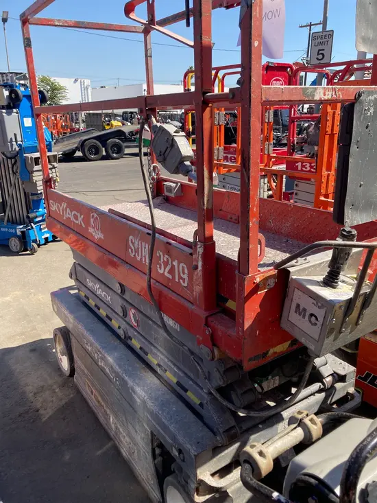 2015 Skyjack SJIII3219 Scissor Lift