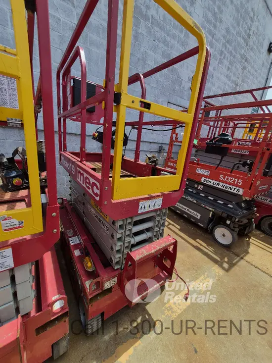 2018 MEC MICRO 19 Scissor Lift