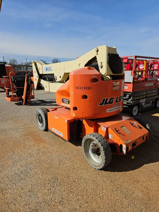2015 JLG E400AJPN Articulating Boom Lift