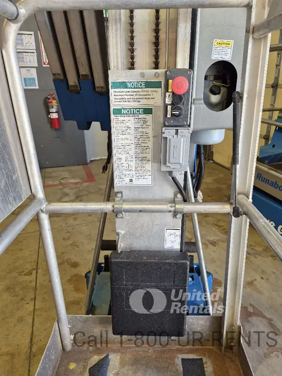 2018 Genie AWP-30SDC Pusharound Lift