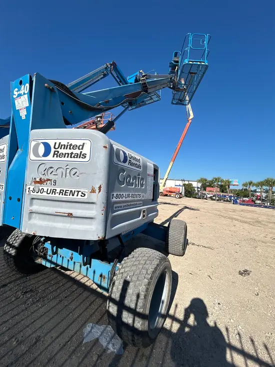 2016 Genie S-40 Boom Lift