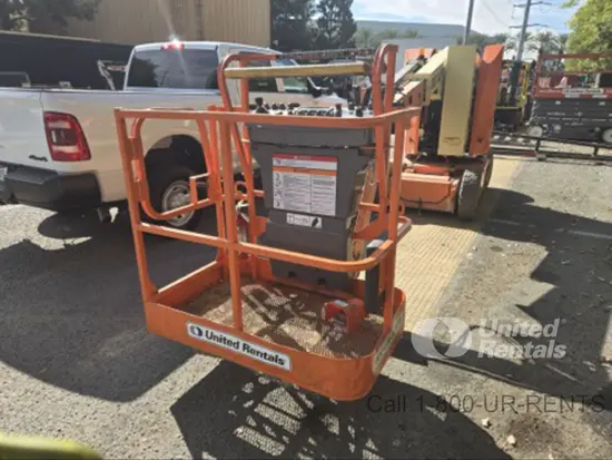 2018 JLG E300AJP Articulating Boom Lift