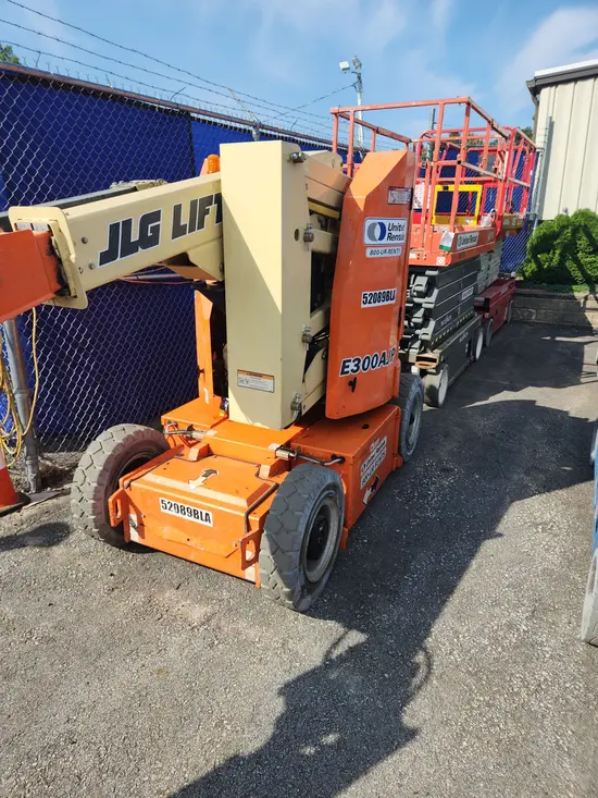 2017 JLG E300AJP Articulating Boom Lift