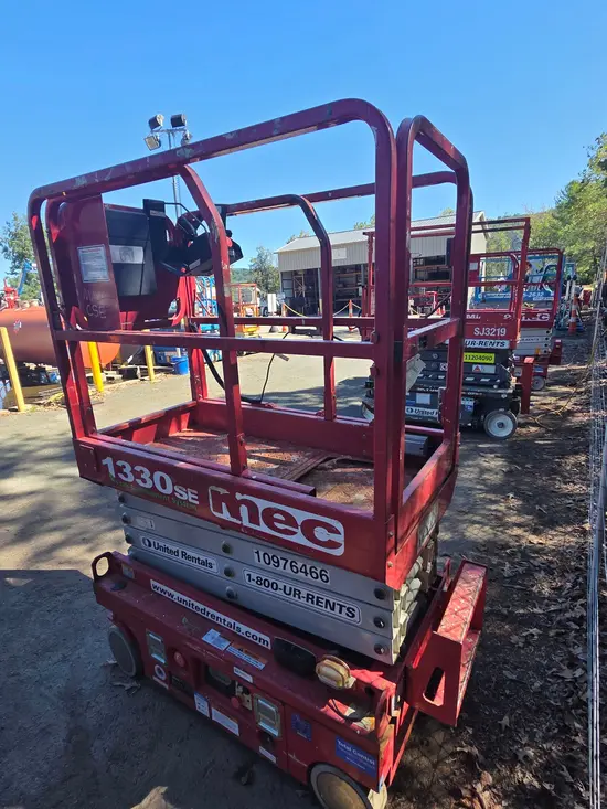 2019 MEC 1330SE Scissor Lift