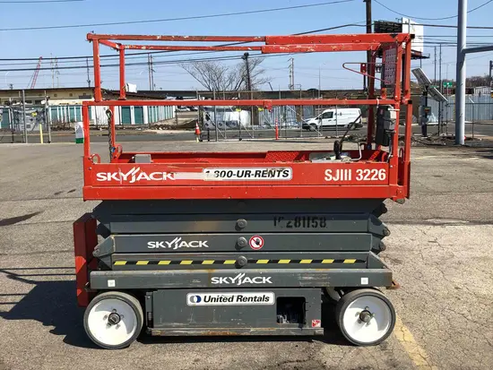 2014 Skyjack SJIII3226 Scissor Lift