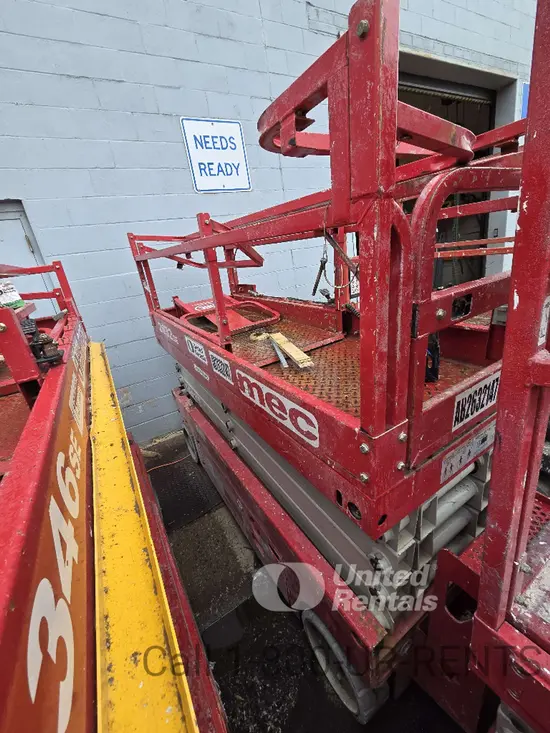 2017 MEC 2632SE Scissor Lift