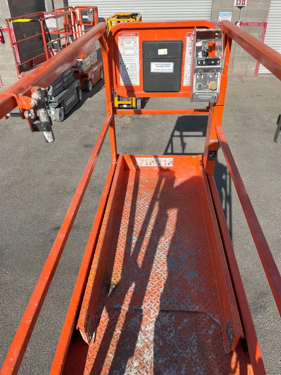 2019 Snorkel S3226E Scissor Lift