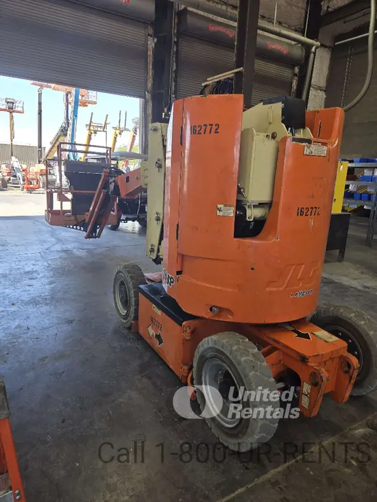2015 JLG E300AJP Articulating Boom Lift