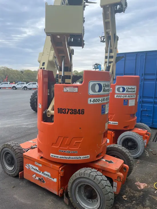 2015 JLG E300AJP Articulating Boom Lift