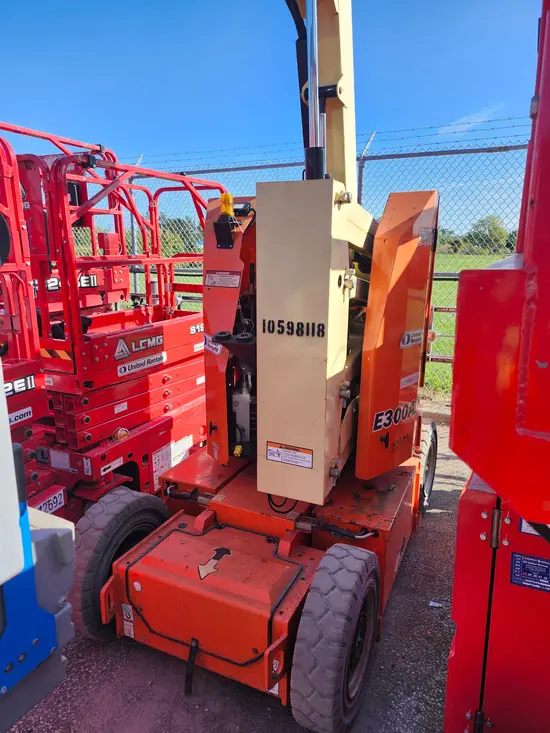 2017 JLG E300AJP Articulating Boom Lift