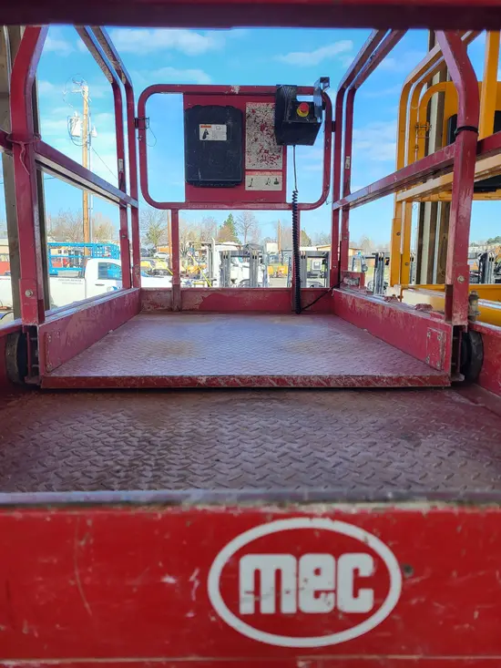 2019 MEC 4046SE Scissor Lift