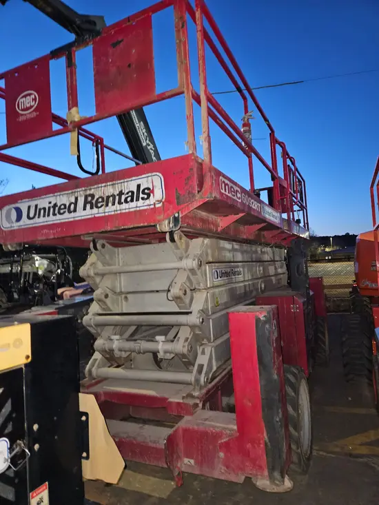 2015 MEC 6092RT Rough Terrain Scissor Lift