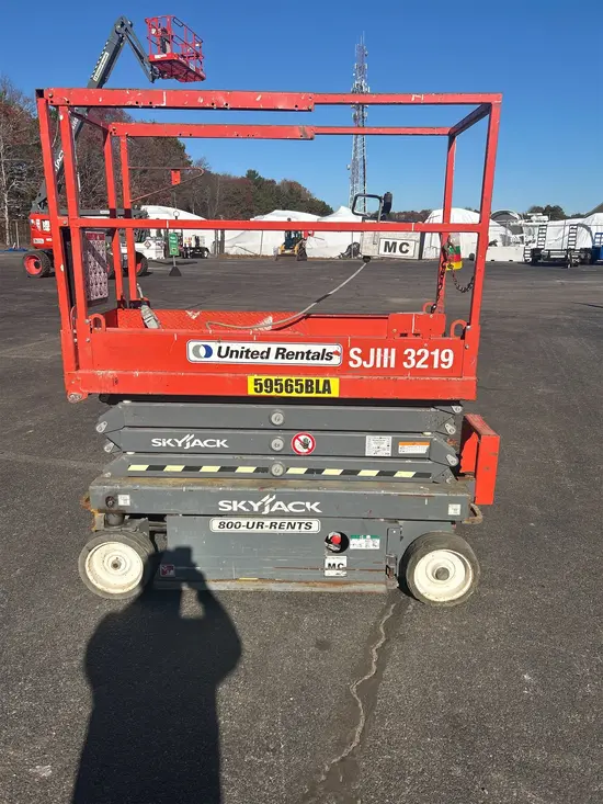 2018 Skyjack SJIII3219 Scissor Lift