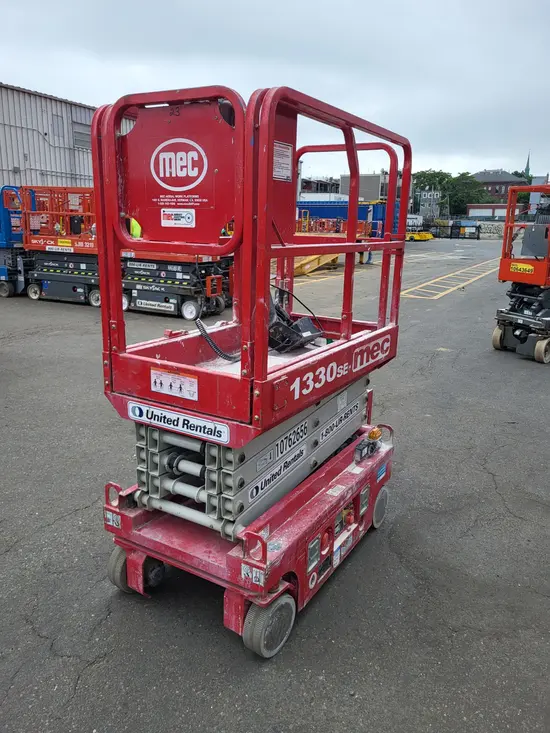 2018 MEC 1330SE Scissor Lift