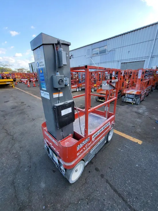 2018 Skyjack SJ16 Self-Propelled One-Person Lift