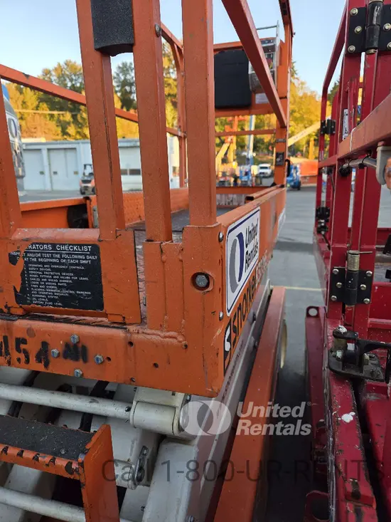 2019 Snorkel S3226E Scissor Lift