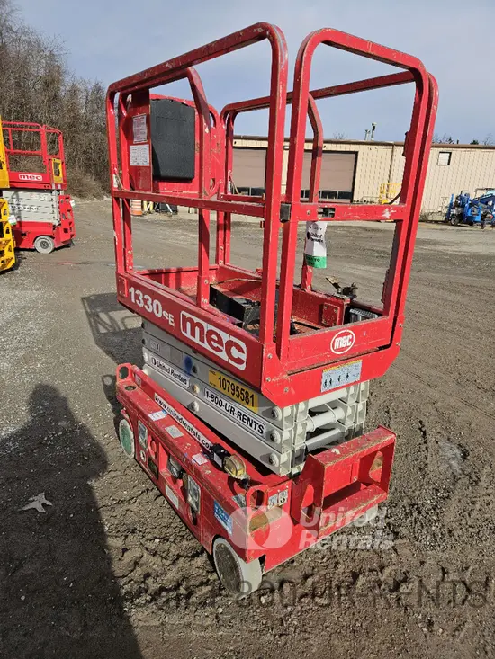 2018 MEC 1330SE Scissor Lift