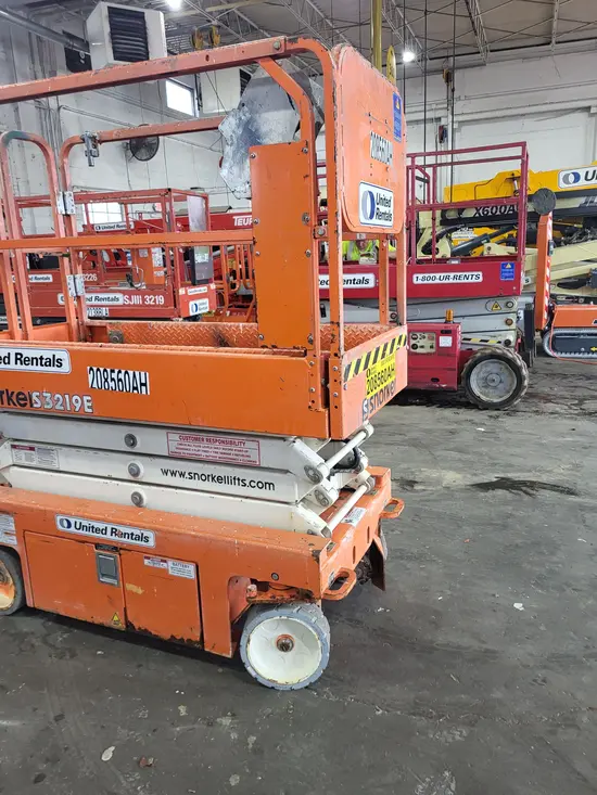 2018 Snorkel S3219E Scissor Lift