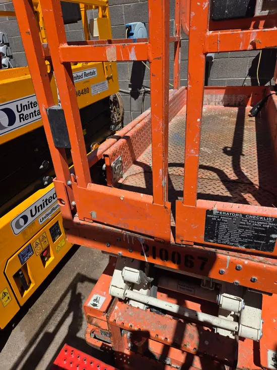 2018 Snorkel S3219E Scissor Lift