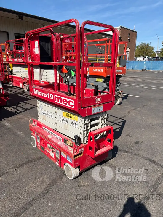 2018 MEC MICRO 19 Scissor Lift