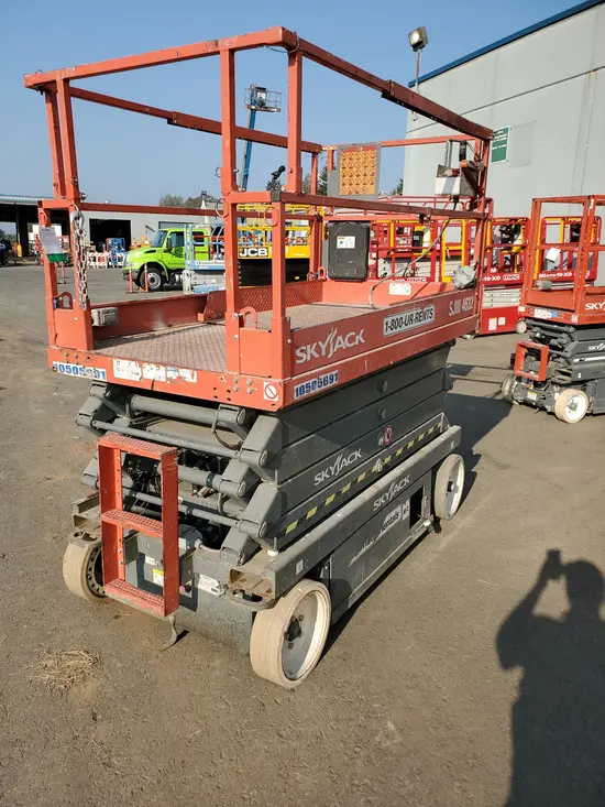 2016 Skyjack SJIII4632 Scissor Lift