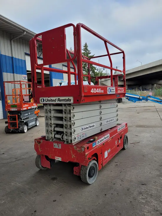 2017 MEC 4046SE Scissor Lift
