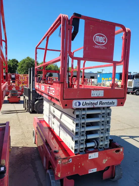 2017 MEC 4046SE Scissor Lift