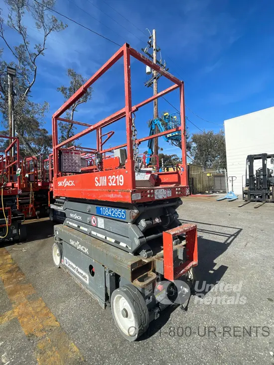 2018 Skyjack SJIII3219 Scissor Lift