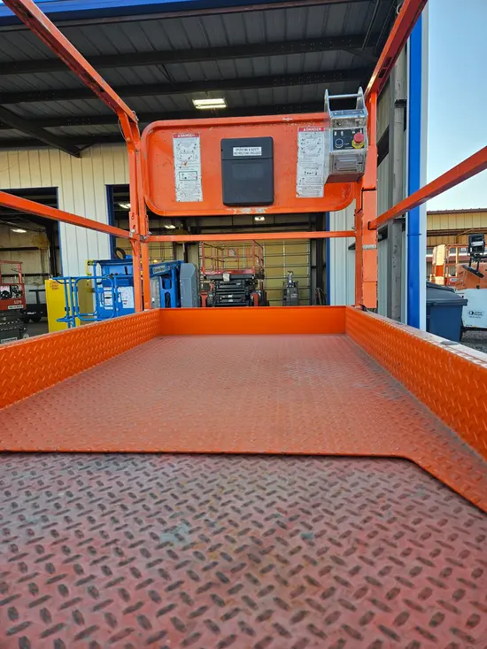 2018 Snorkel S4732E Scissor Lift