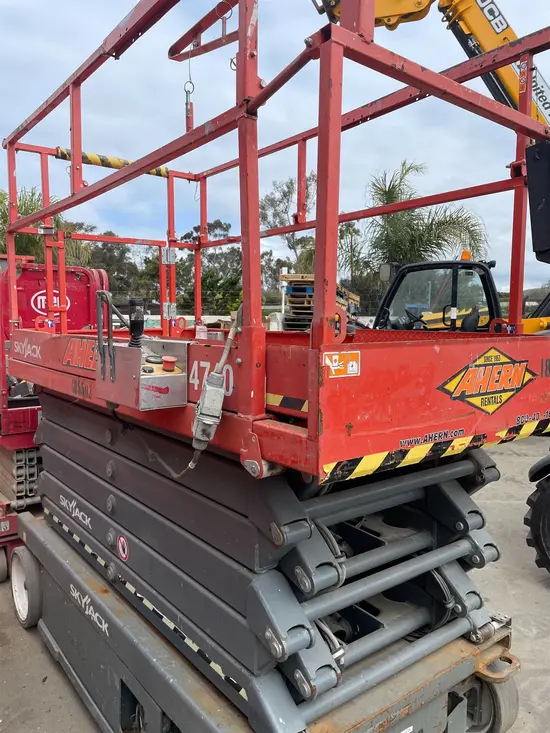 2017 Skyjack SJIII4740 Scissor Lift