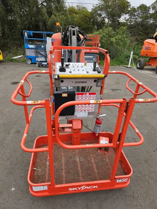 2017 Skyjack SJ30ARJE Articulating Boom Lift