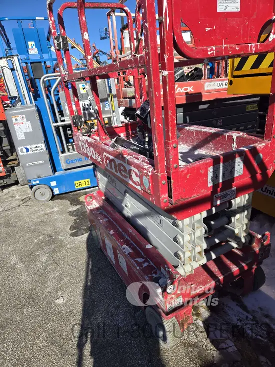 2017 MEC 1330SE Scissor Lift