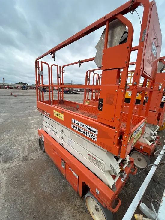 2019 Snorkel S3226E Scissor Lift