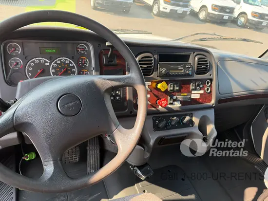 2015 Freightliner M2-106 Digger Derrick