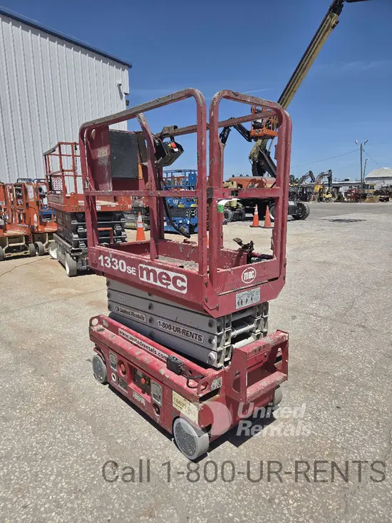 2017 MEC 1330SE Scissor Lift