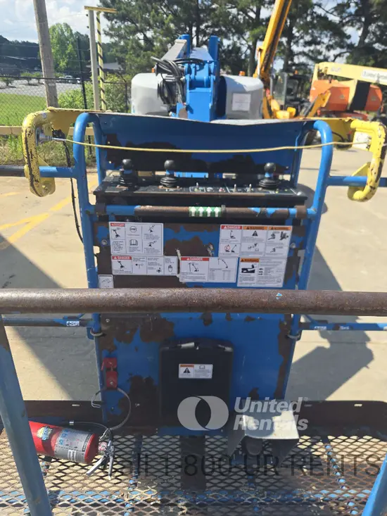2018 Genie Z-60/37FE Articulating Boom Lift