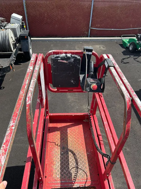 2019 MEC 1330SE Scissor Lift
