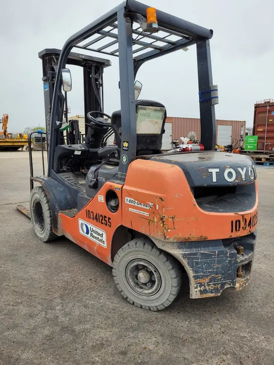 2015 Toyota 8FDU25 Forklift