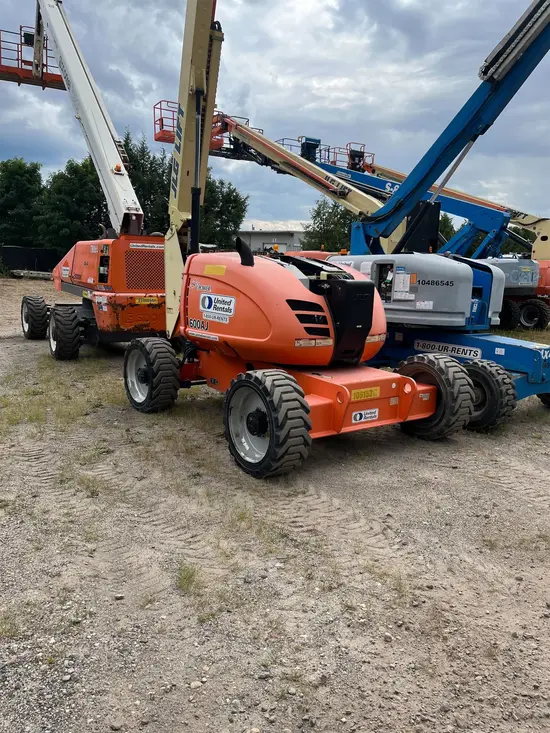 2017 JLG 600AJ Articulating Boom Lift