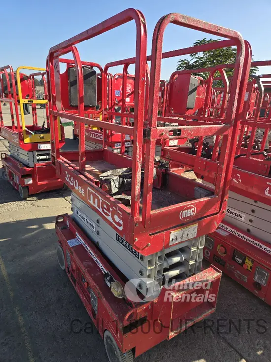 2017 MEC 1330SE Scissor Lift
