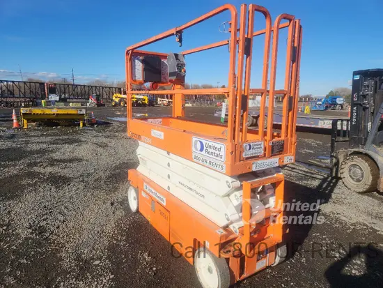 2019 Snorkel S3226E Scissor Lift
